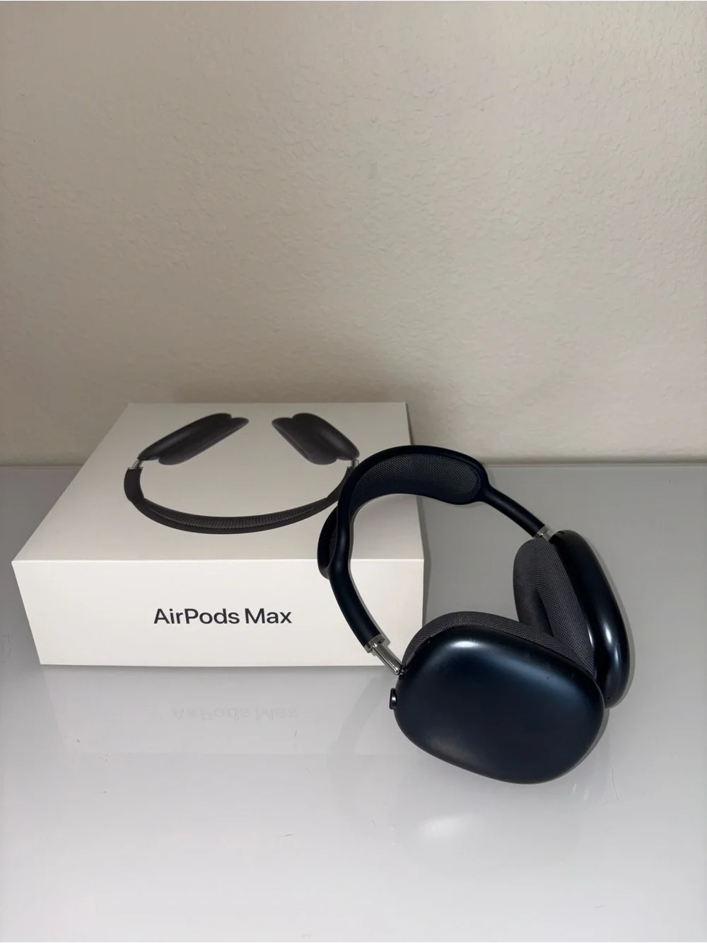 Apple AirPod Max Headphones in Space Grey